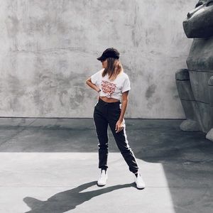 Army green high-waisted pants